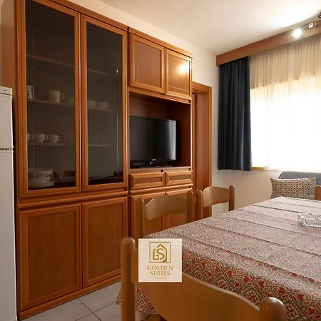 Aparthotel Capitol Palace *